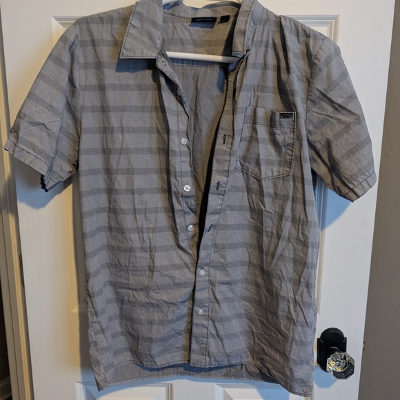 Vans Other - Vans Gray Striped Men's Button Up Skater Top Off The Wall